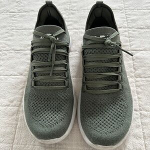 Women's APL Techloom Breeze - olive green, size 6.5